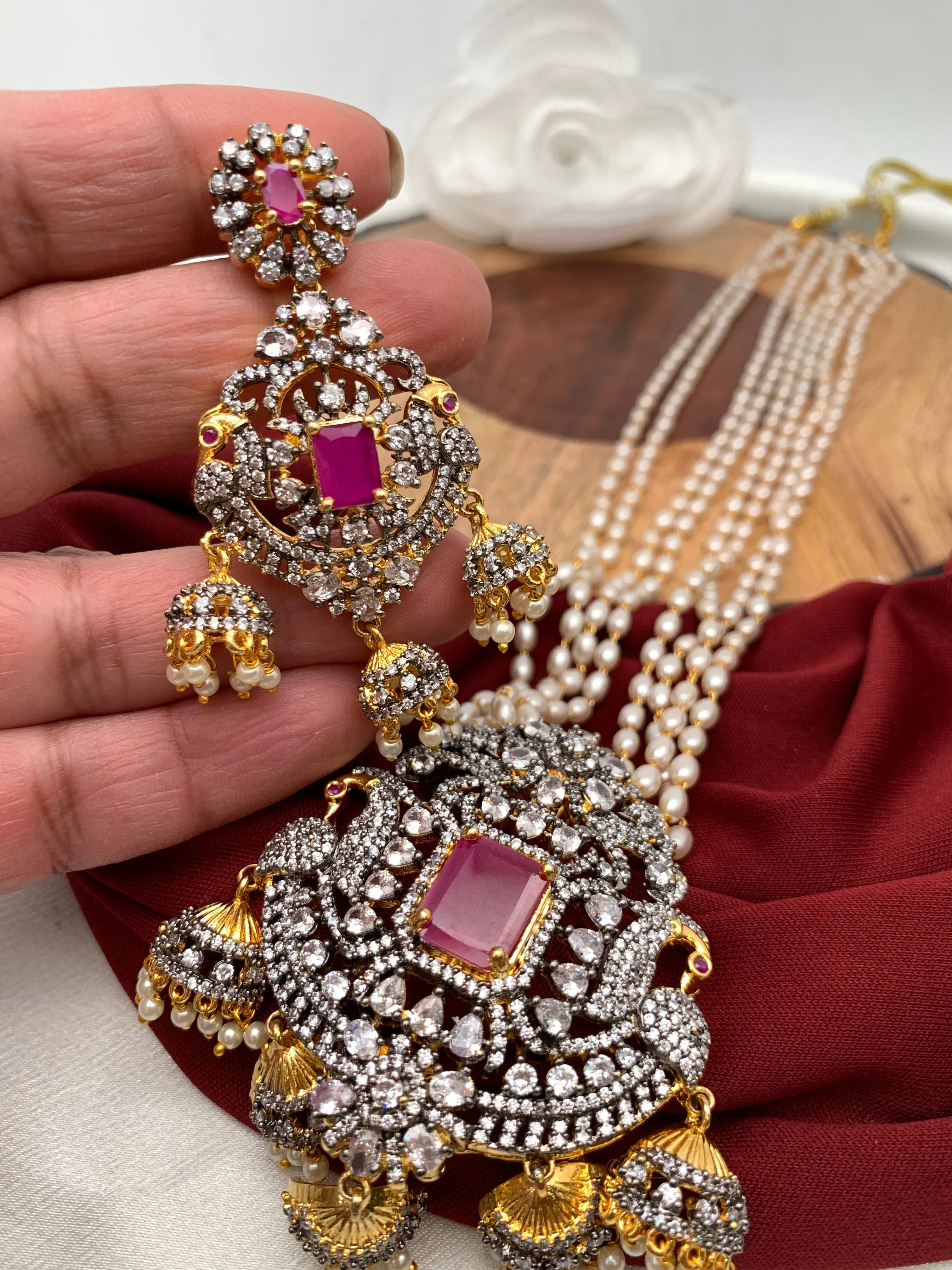 AD Red Stone Dual Tone Pendent Rice Pearl Mala