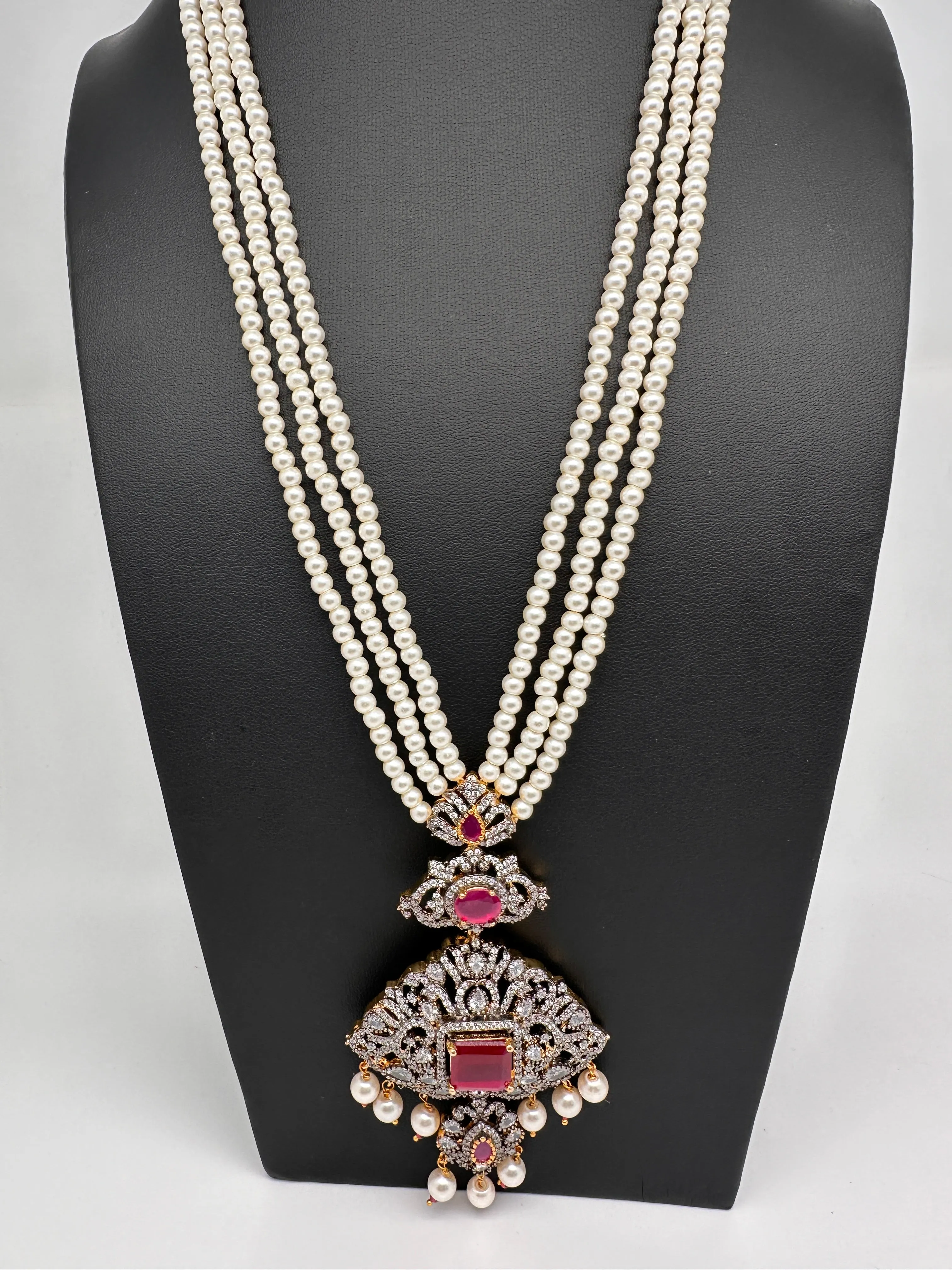 AD Red Stone Pendent Pearl Mala