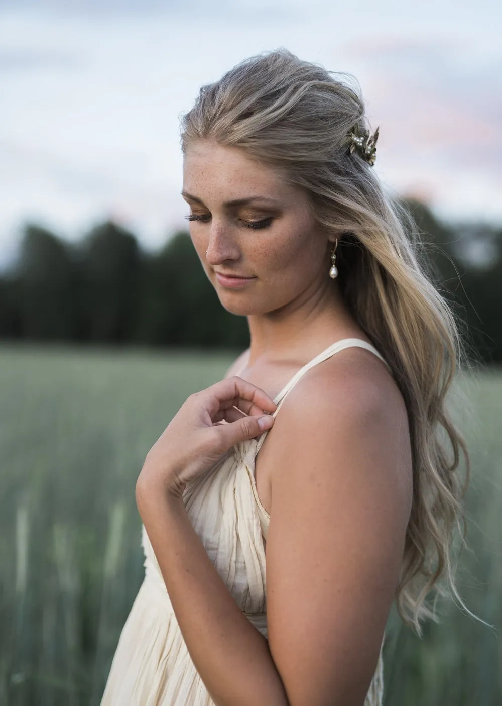 STEPHANIE Teardrop Pearl Bridal Earrings